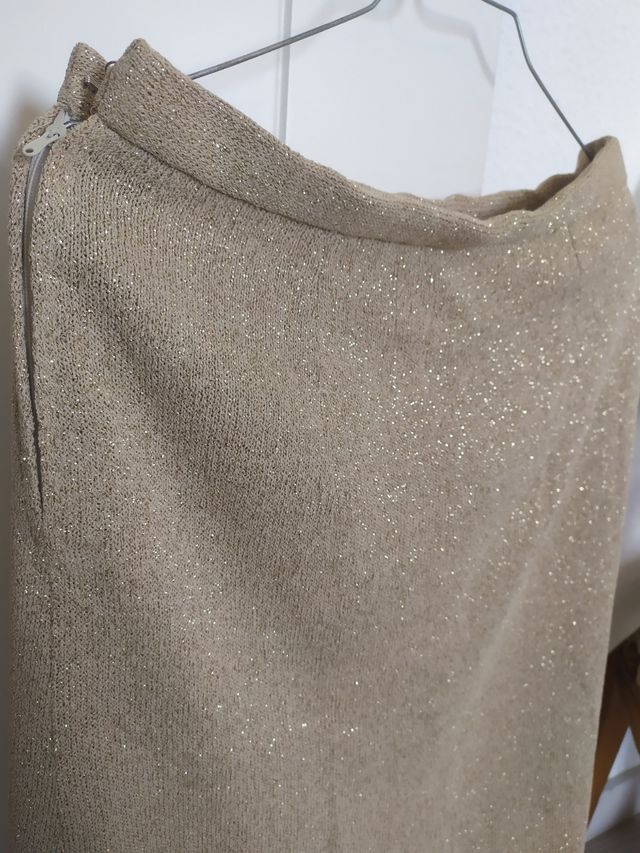 falda brillo dorado 38.6 euros!