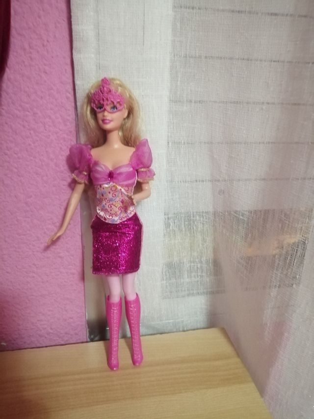 Barbie mosquetera