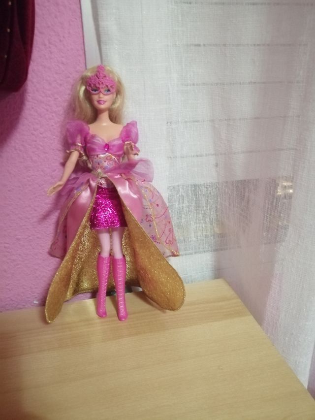 Barbie mosquetera