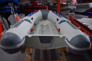 Semirrígida Cobra 250
