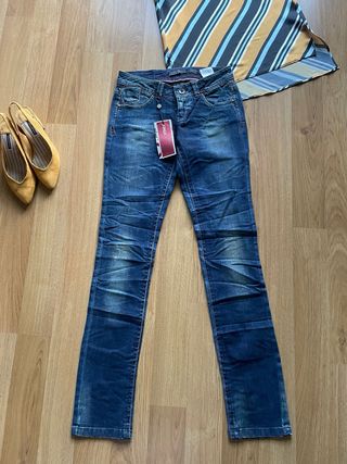 Jeans slim Only con etiquetas nuevos W.27 L.34