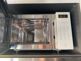 Microondas Balay de Cristal Blanco.
