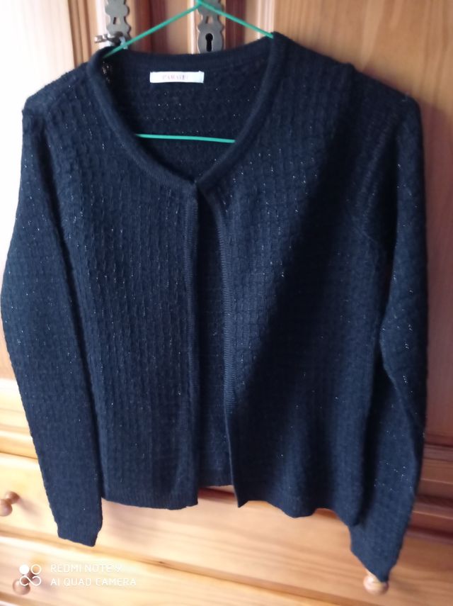 Bellissimo cardigan nero con glitter