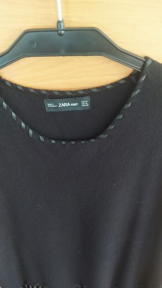 Jersey de punto con flecos de cuero, Zara 