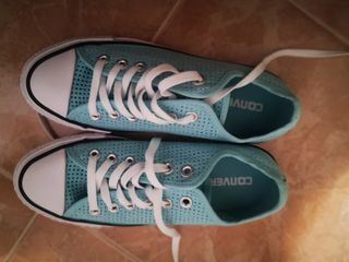 Zapatillas Converse azul claro talla 37.