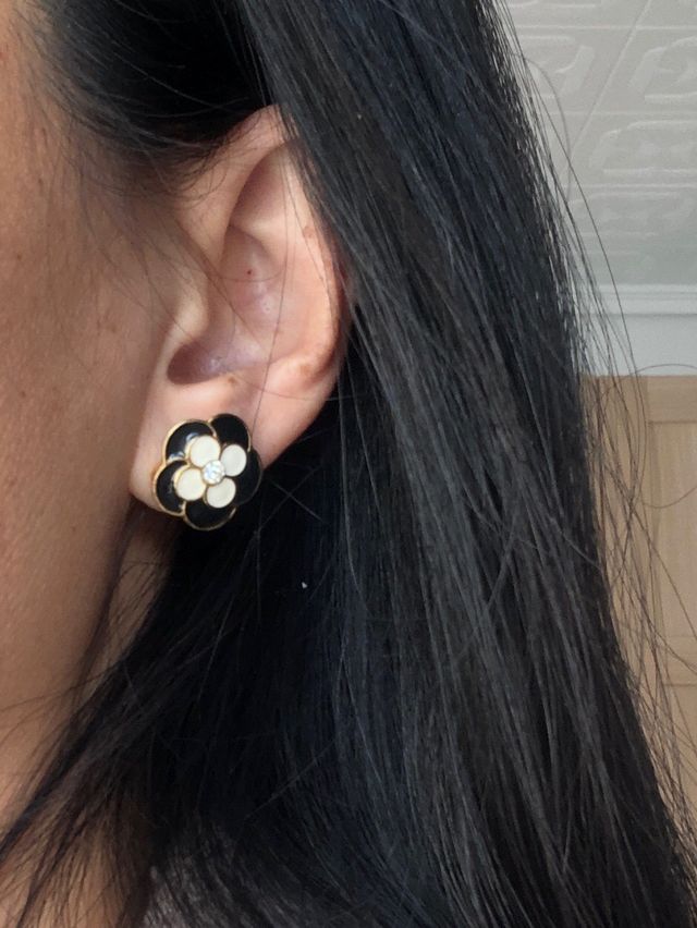 Pendientes estilo Chanel