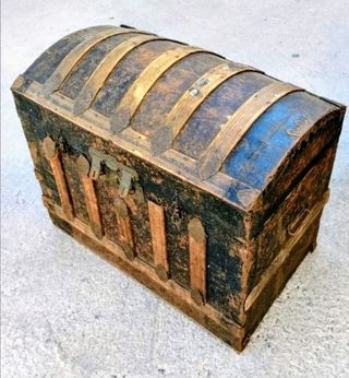 Gran Baúl Antiguo de madera maciza Restaurado si19