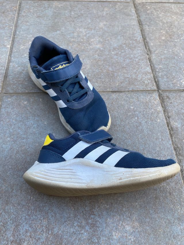 ZAPATILLAS ADIDAS