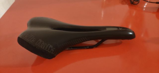 SELLE ITALIA XCROSS