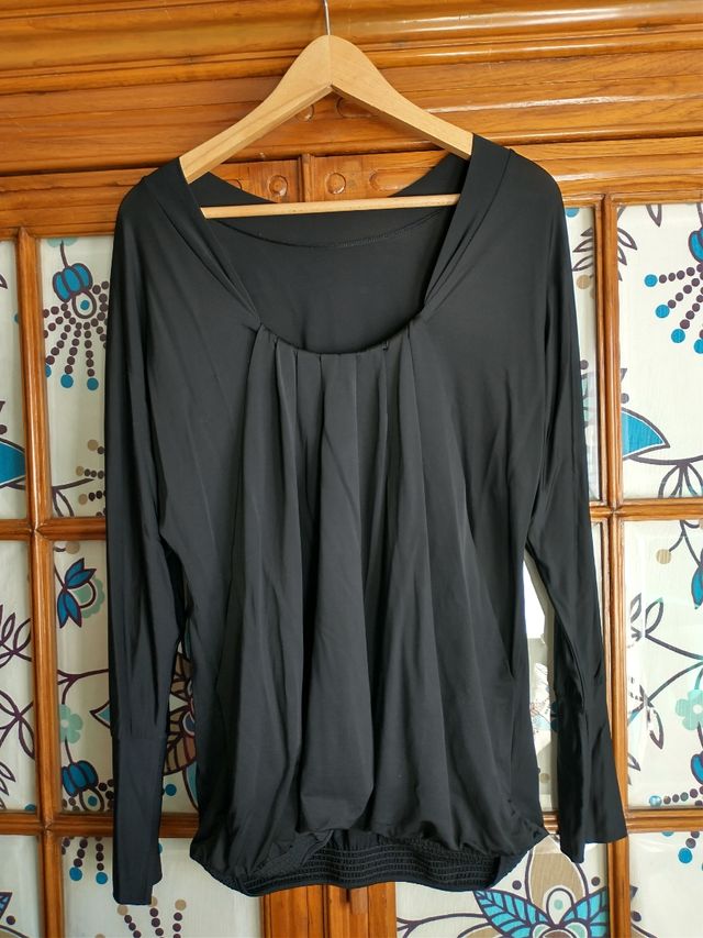 Top jersey licra Hugo Boss, T. 40, perfect fit!!!!