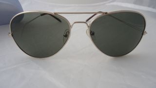 Gafas de sol aviador doradas 2