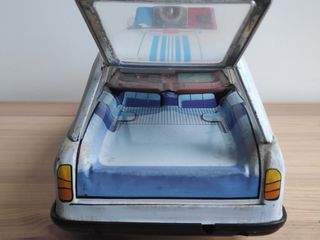 AMBULANCIA URGENCIAS EN HOJALATA