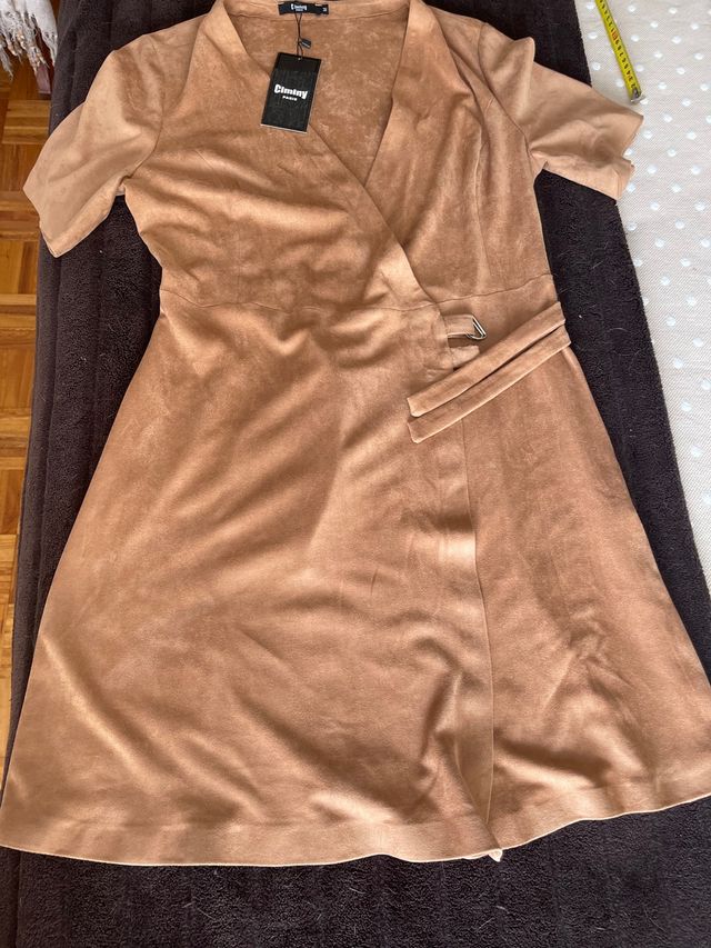 Vestido de Antelina. Talla M. Sin estrenar