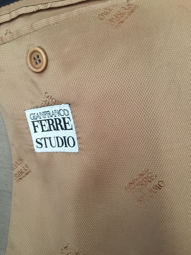 Traje Gianfranco Ferré 
