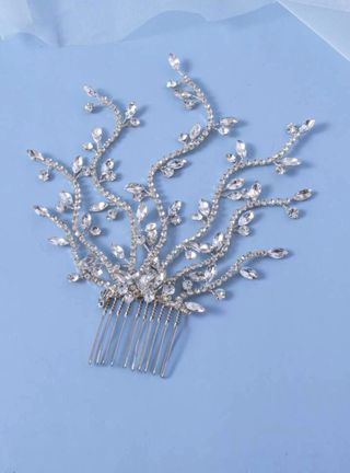Peina con pedrería para novias