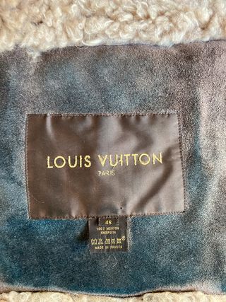 LOUIS VUITTON - PELLIZA DE OVINO - T,M, 48 - MBE