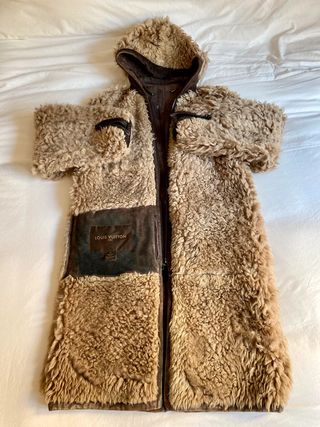 LOUIS VUITTON - PELLIZA DE OVINO - T,M, 48 - MBE