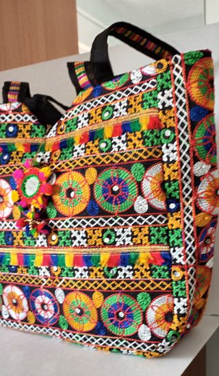 ¡¡¡GRAN OFERTA!!! BOLSO ARTESANAL, ABALORIOS.