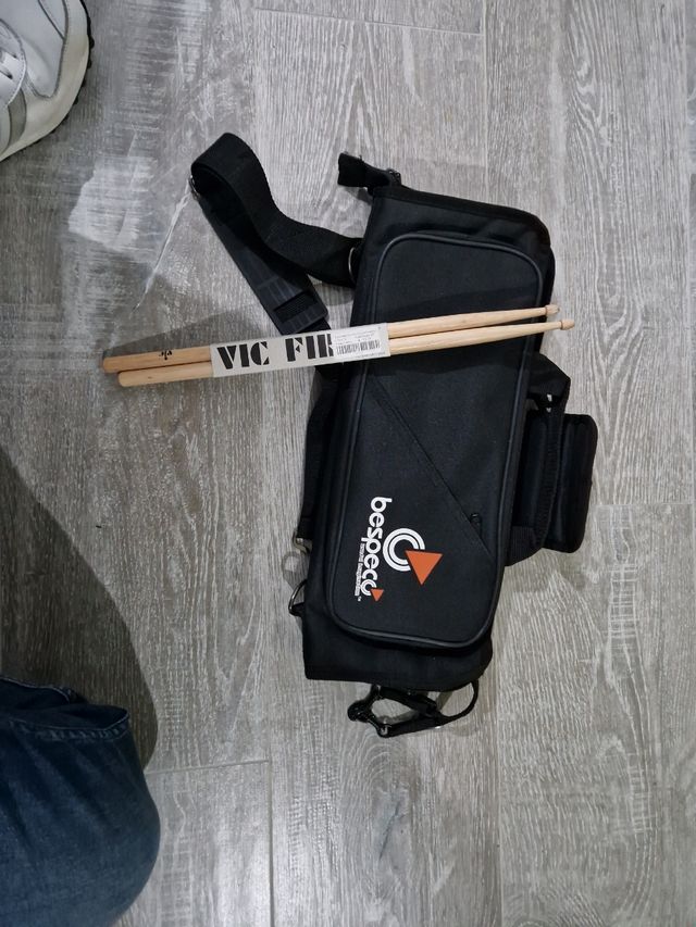 Porta bacchette + bacchette 7A