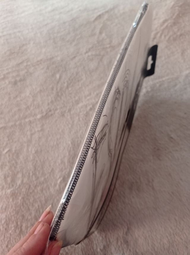 Funda a estrenar tablets,ordenador chico