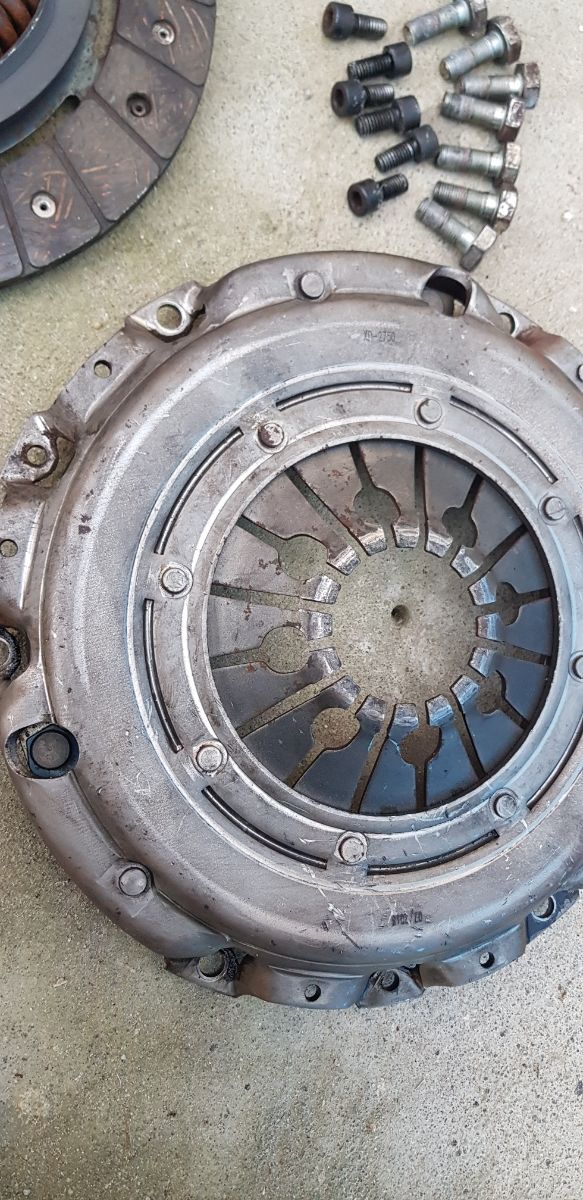 Kit de embrague Renault. Nissan