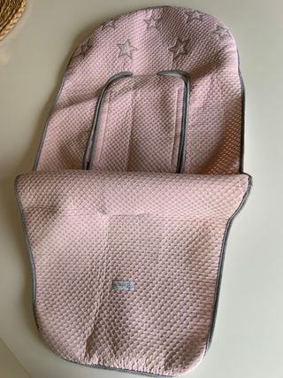 Funda para silla de paseo de la marca Rosy Fuentes