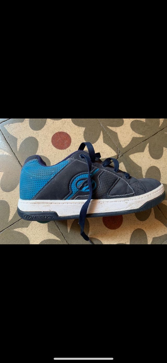 Heelys EU 37.5/UK4. Buen estado