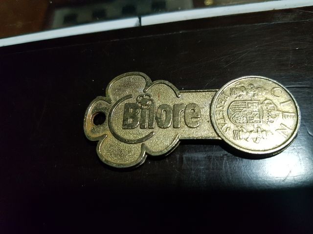 llavero antiguo exclusivo Continente