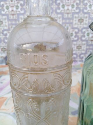 Sifón antiguo de cristal. Y botella antigua 