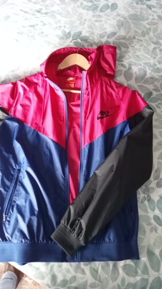 cazadora fina Nike XL tipo chubasquero