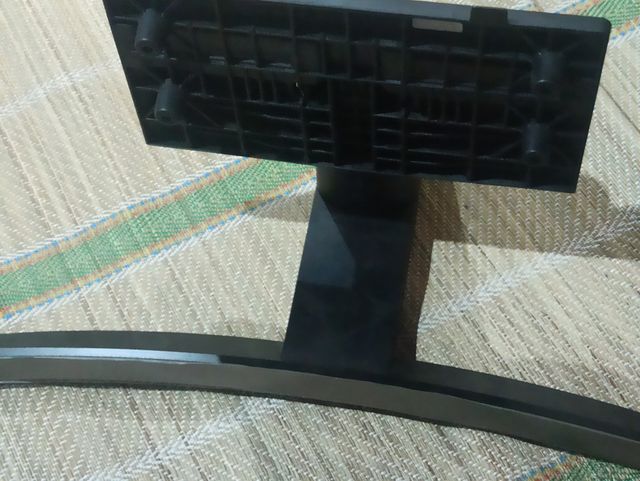 Base/Pie de Televisor