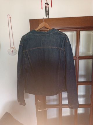 cazadora Levis Strauss talla M