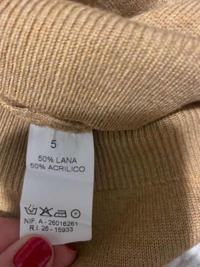 Chaleco pico Beige L