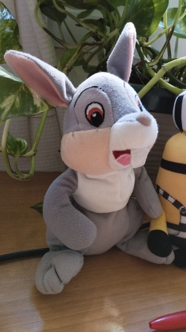 Peluche Tambor. Winnie pooh y Minion.