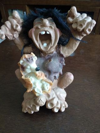 Troll ,duende de resina.15cm