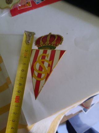 insignia esmaltada real sporting
