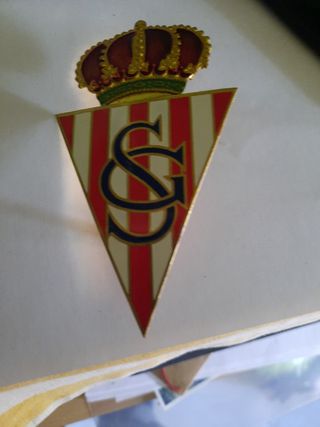 insignia esmaltada sporting gijon