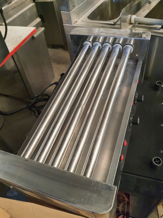 MAQUINA ASAR PERROS CALIENTES