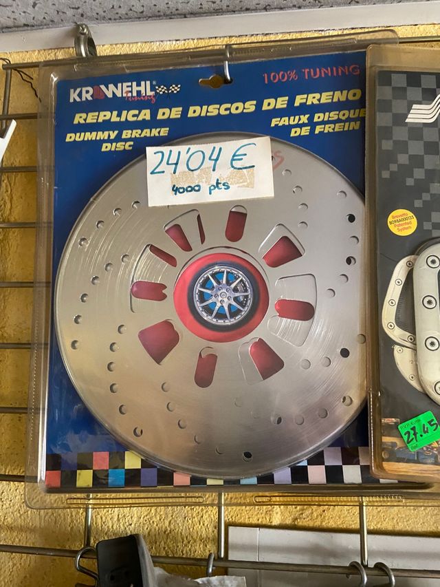 Se vende Acesorios varios para coche