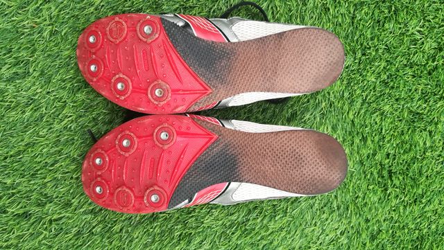 zapatillas de clavos