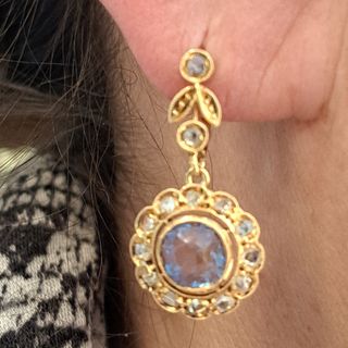 Pendientes de Oro 18K con Diamantes y Ópalos