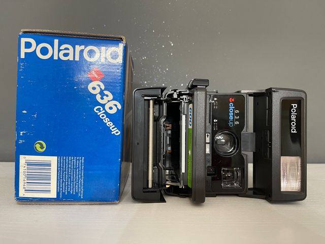 Polaroid 636 closeup