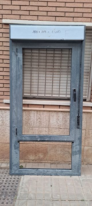 ventana abatible con paño fijo