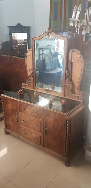 Gran mesa restaurada