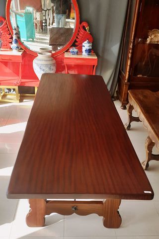 Gran mesa restaurada