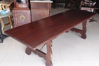 Gran mesa restaurada