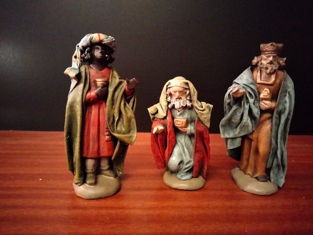 figuras Belén Reyes Magos Adorando 9 - 10 cm