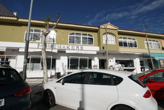 Local comercial en Sotogrande Torreguadiaro