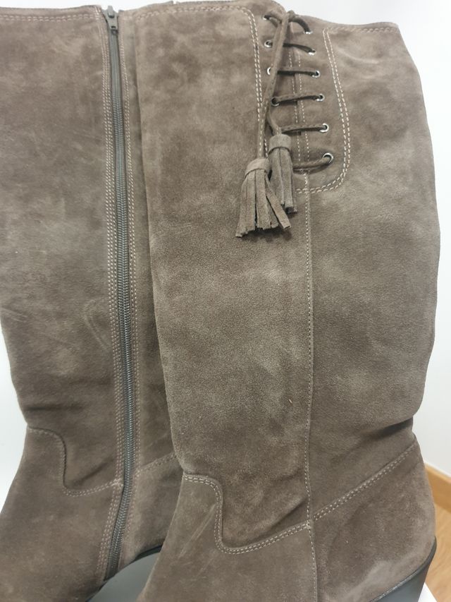 25€  BOTAS SIN ESTRENAR