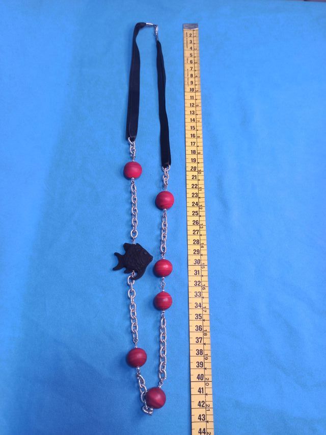 Collar piedra volcánica y raso vintage